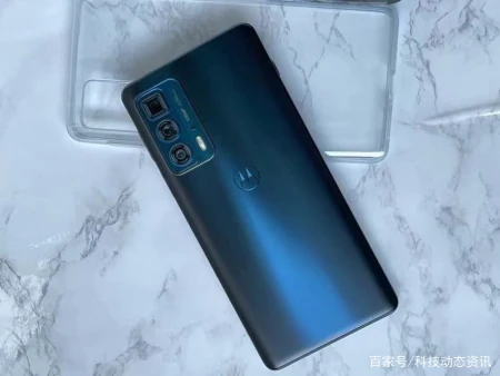 从3299跌至2399,骁龙870+12GB+256GB,上市仅3个月 从3299跌至2399,骁龙870+12GB+256GB,上市仅3个月